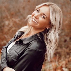 Meet your Posher, Kacey